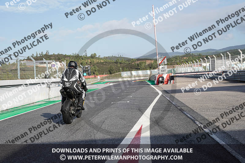 motorbikes;no limits;peter wileman photography;portimao;portugal;trackday digital images